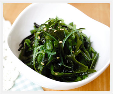Seaweed Seasoned with Vinegar and Other Co...